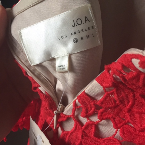 Red Sweetheart Lace Mini Dress (NWT) - Picture 3 of 5